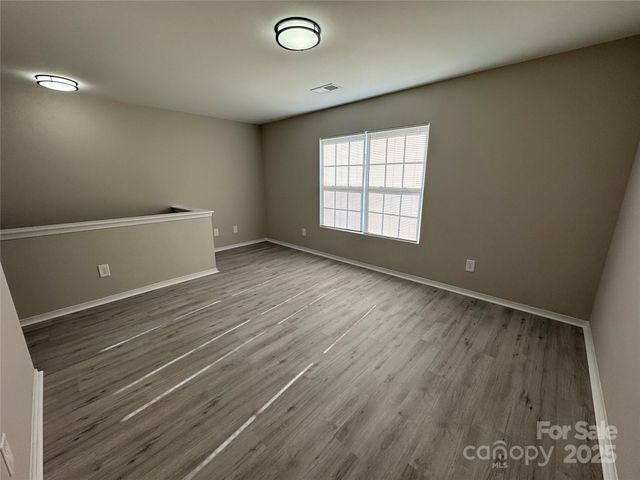 9019 Newfield Street, Charlotte, NC 28216