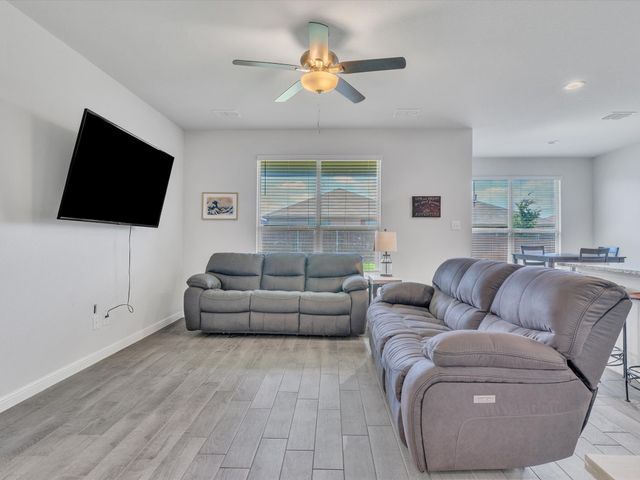 133 Hollytree Lane, Boyd, TX 76023