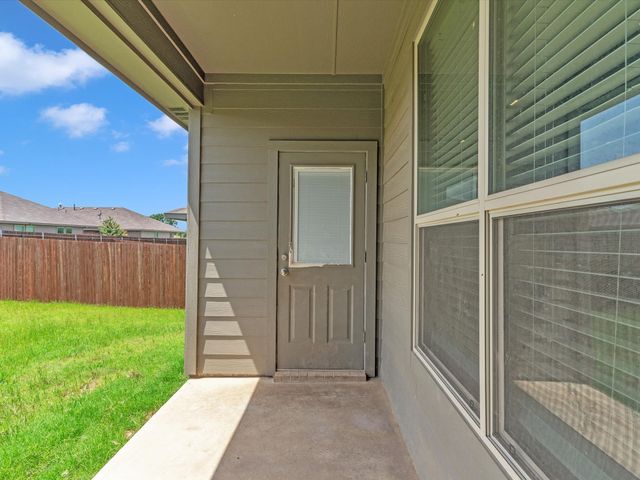 133 Hollytree Lane, Boyd, TX 76023