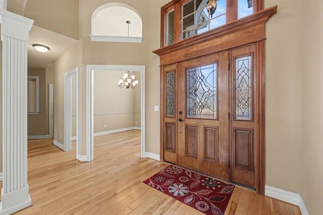 4849 Indian Creek Drive, Jackson, MI 49201