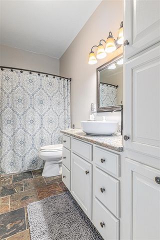 4849 Indian Creek Drive, Jackson, MI 49201