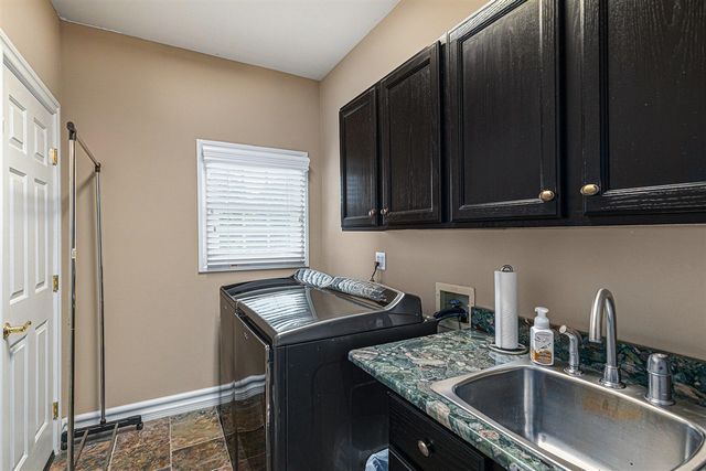 4849 Indian Creek Drive, Jackson, MI 49201