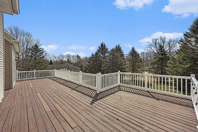 4849 Indian Creek Drive, Jackson, MI 49201