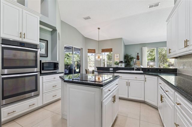 9041 LAUREL RIDGE DRIVE, Mount Dora, FL 32757