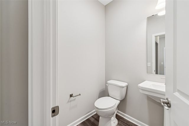 3382 Buckeye Trail, Green, OH 44685