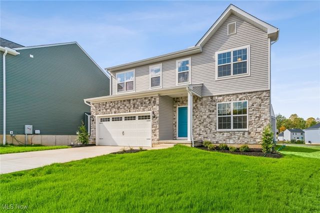 3382 Buckeye Trail, Green, OH 44685