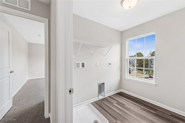 3382 Buckeye Trail, Green, OH 44685