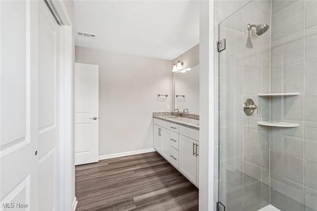 3382 Buckeye Trail, Green, OH 44685