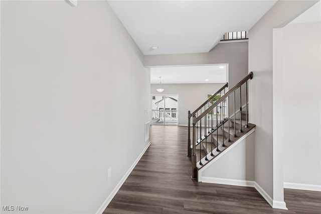 3382 Buckeye Trail, Green, OH 44685