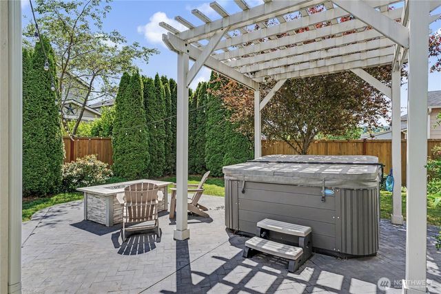 214 Fielding Street NE, Orting, WA 98360