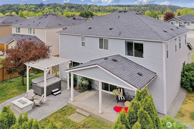 214 Fielding Street NE, Orting, WA 98360