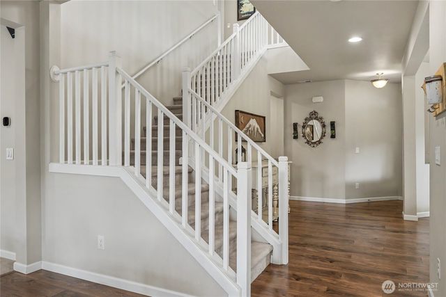 214 Fielding Street NE, Orting, WA 98360