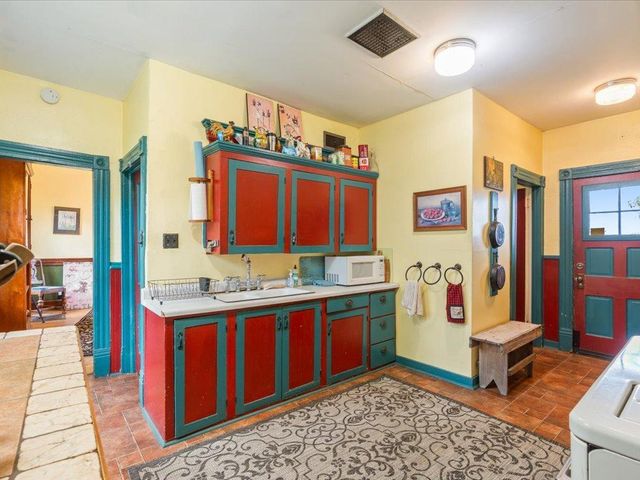 114 Washburn Avenue W, Backus, MN 56435