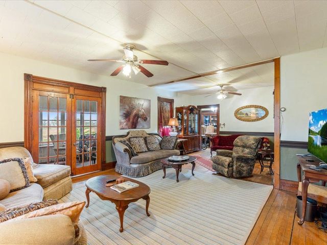 114 Washburn Avenue W, Backus, MN 56435