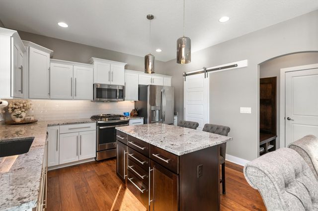 14308 Oakwood Drive, Urbandale, IA 50323