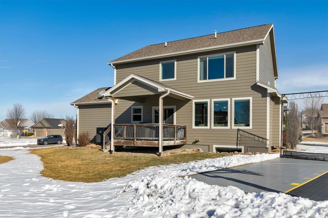 14308 Oakwood Drive, Urbandale, IA 50323