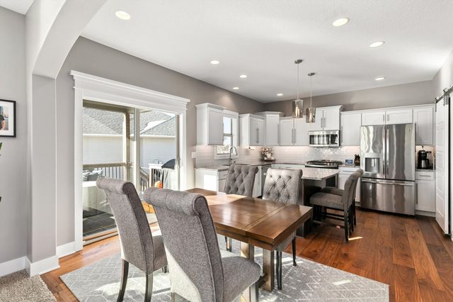 14308 Oakwood Drive, Urbandale, IA 50323