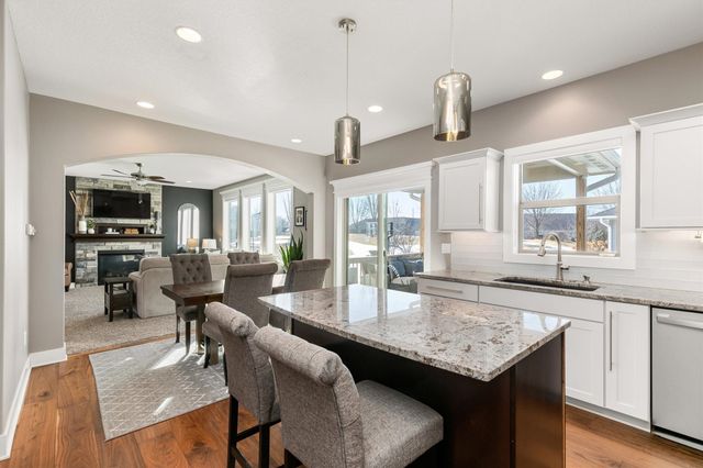 14308 Oakwood Drive, Urbandale, IA 50323