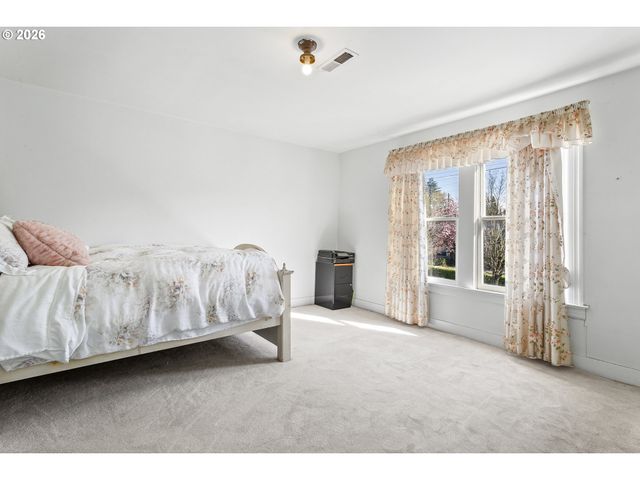 3027 Se BELMONT St, Portland, OR 97214