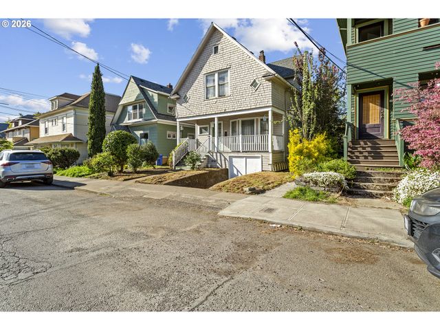 3027 Se BELMONT St, Portland, OR 97214