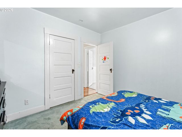 3027 Se BELMONT St, Portland, OR 97214