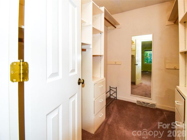 792 Reaford Road, Winston Salem, NC 27104