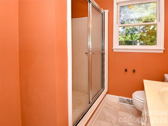 792 Reaford Road, Winston Salem, NC 27104