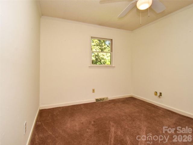 792 Reaford Road, Winston Salem, NC 27104