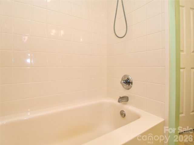 792 Reaford Road, Winston Salem, NC 27104