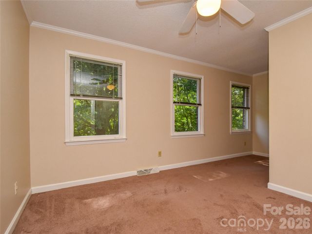 792 Reaford Road, Winston Salem, NC 27104