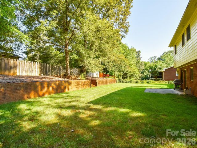 792 Reaford Road, Winston Salem, NC 27104