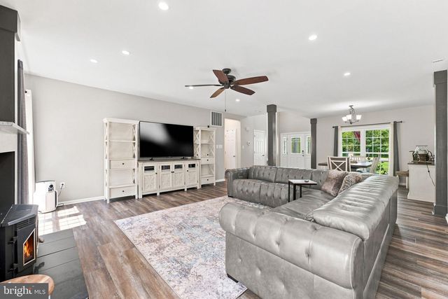 54 STONEWALL DR, Stafford, VA 22556