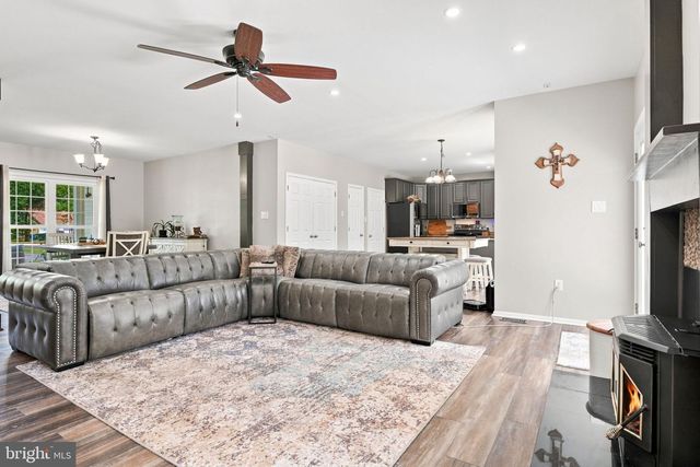 54 STONEWALL DR, Stafford, VA 22556