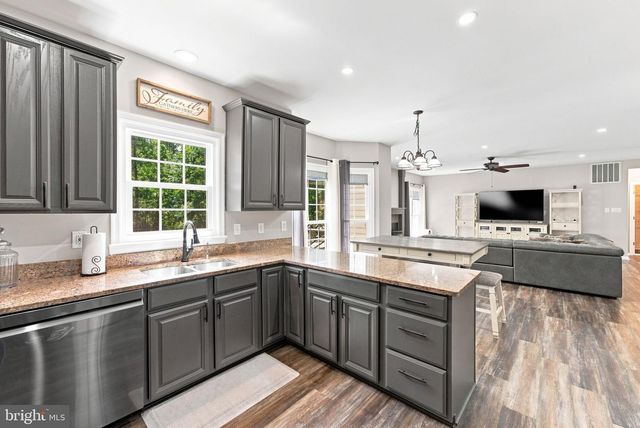 54 STONEWALL DR, Stafford, VA 22556