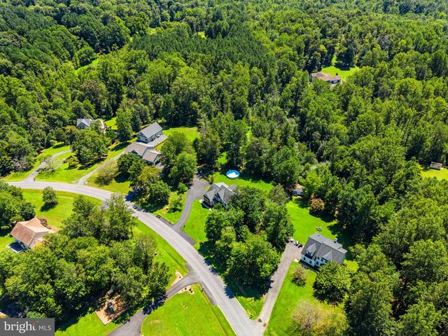 54 STONEWALL DR, Stafford, VA 22556