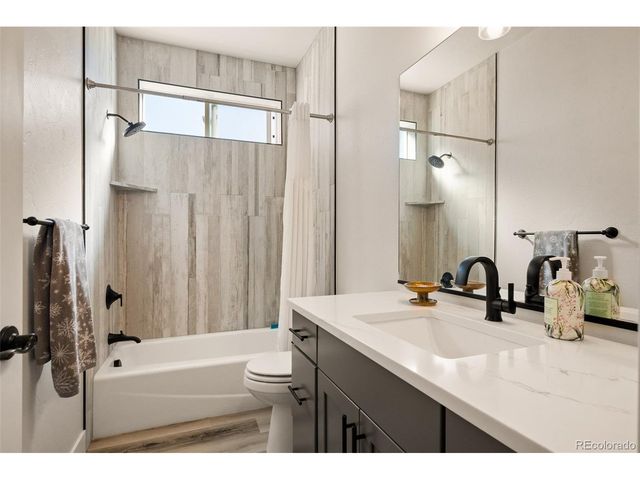 559 Hobbs Ct, Fruita, CO 81521