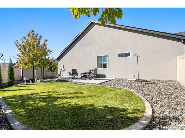 559 Hobbs Ct, Fruita, CO 81521