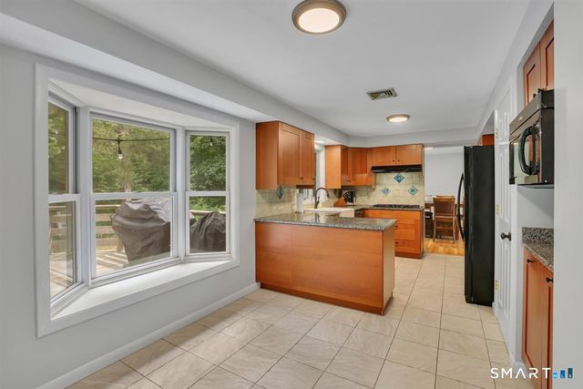 329 Kennedy Road, Manchester, CT 06042