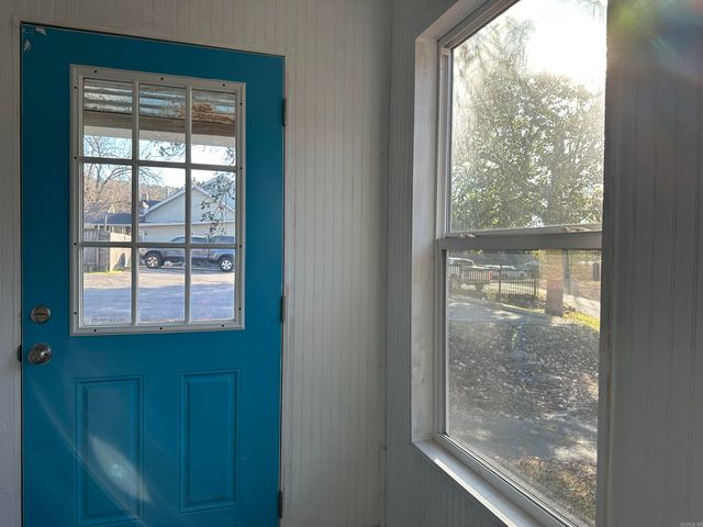 302 Mountain Valley Street, Hot Springs, AR 71901