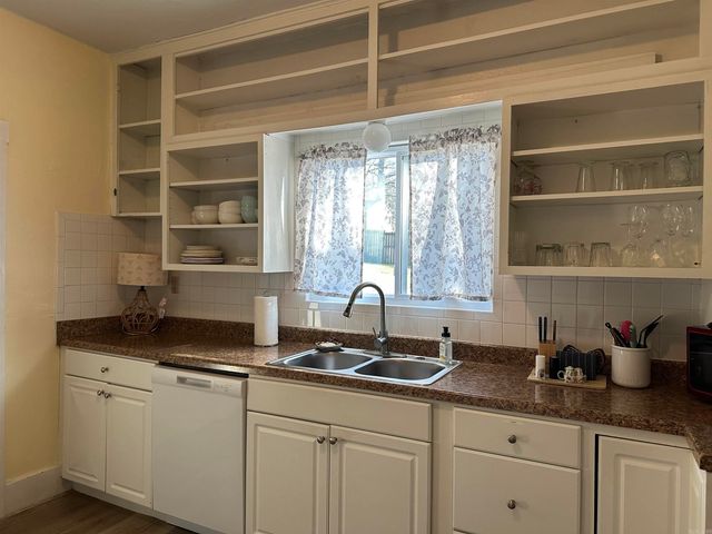 302 Mountain Valley Street, Hot Springs, AR 71901