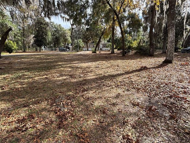 114 LITTLE ORANGE LAKE DRIVE, Hawthorne, FL 32640