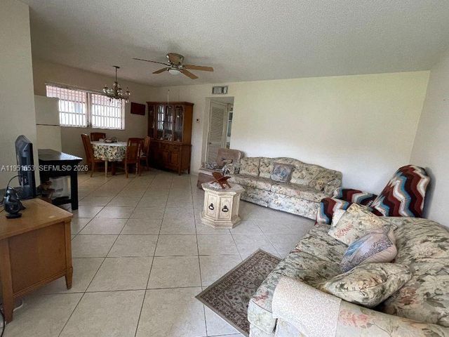 5300 Washington Street S111, Hollywood, FL 33021