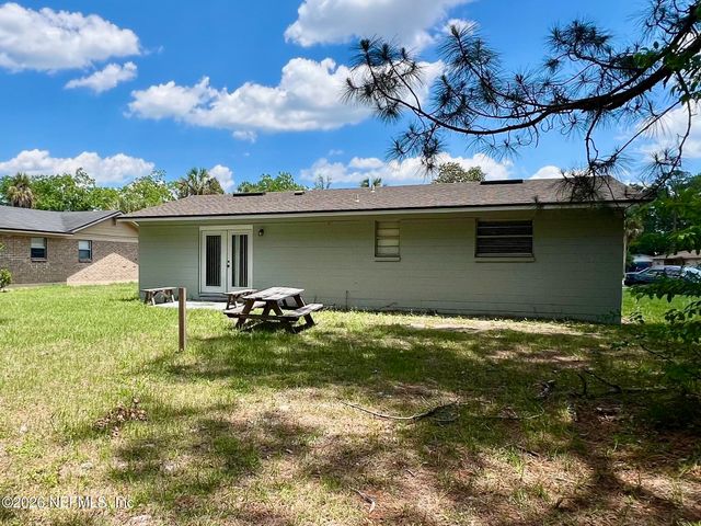 10964 BACALL Road W, Jacksonville, FL 32218