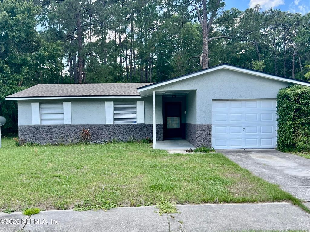 10964 BACALL Road W, Jacksonville, FL 32218