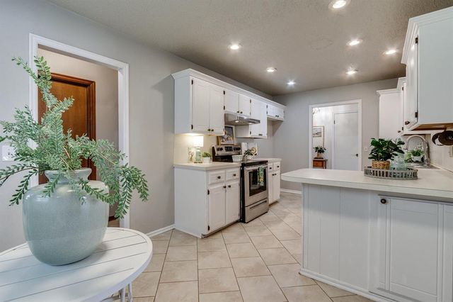 13233 Eastridge Drive, Oklahoma City, OK 73170