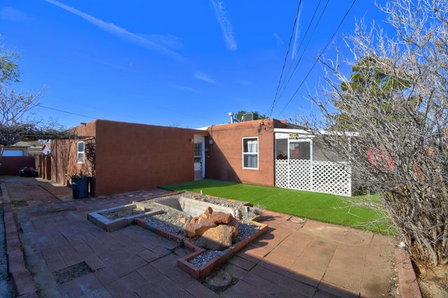 10401 Marble Place NE, Albuquerque, NM 87112