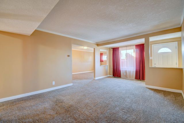 10401 Marble Place NE, Albuquerque, NM 87112