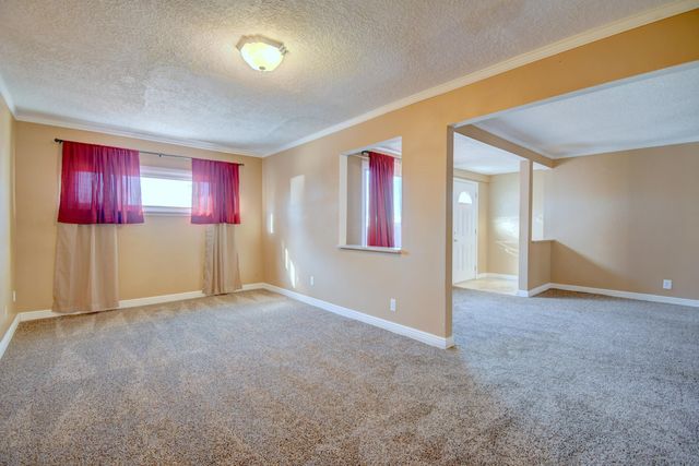 10401 Marble Place NE, Albuquerque, NM 87112