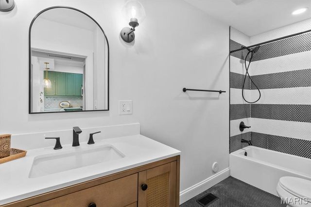 201 W Washington Street, O'fallon, IL 62269