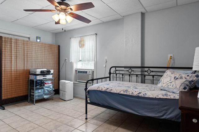 2120 73rd Street, Galveston, TX 77551